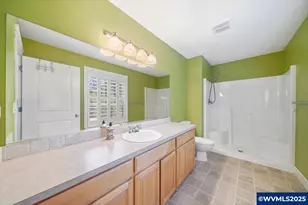 2328 NW Violet Ave, Albany, OR 97321 - Photo 24