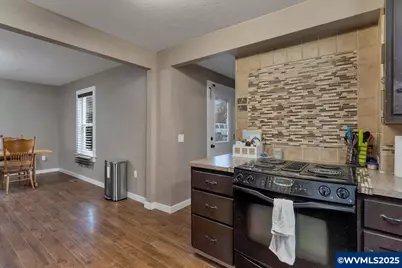 515 Norway St, Silverton, OR 97381 - Photo 16