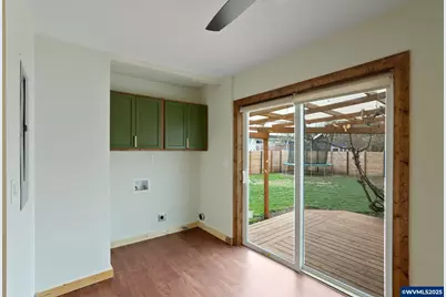 507 N 2nd St, Silverton, OR 97381 - Photo 18