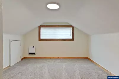 507 N 2nd St, Silverton, OR 97381 - Photo 32