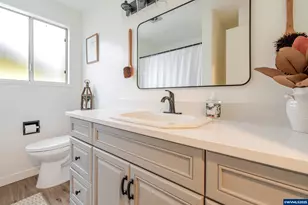 722 38th Ave SE, Albany, OR 97322 - Photo 12