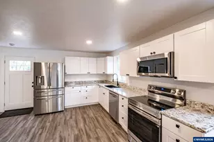 2241 Nandina St, Sweet Home, OR 97380 - Photo 10