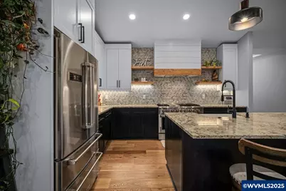 411 NW Crater Lake Dr, Dallas, OR 97338 - Photo 28