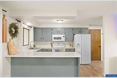 6020 Valley View Rd NE, Silverton, OR 97381 - Photo 12