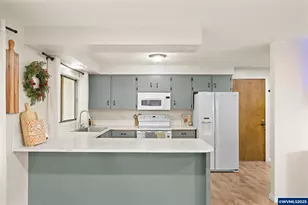 6020 Valley View Rd NE, Silverton, OR 97381 - Photo 12