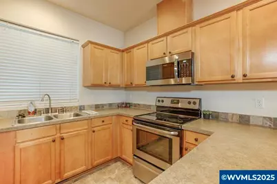 871 Mary Dr, Molalla, OR 97038 - Photo 12