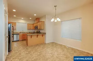 871 Mary Dr, Molalla, OR 97038 - Photo 10