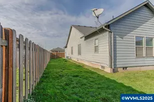 871 Mary Dr, Molalla, OR 97038 - Photo 28