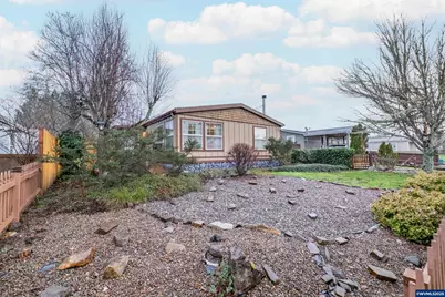 3550 Juniper St, Sweet Home, OR 97386 - Photo 2