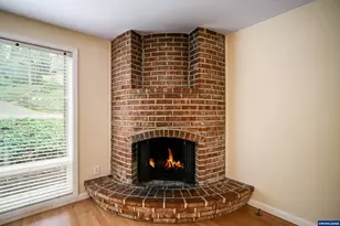 1283 Karen Way NW, Salem, OR 97304 - Photo 10