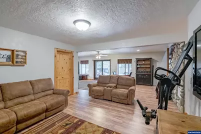 32583 Bellinger Scale Rd, Lebanon, OR 97355 - Photo 38