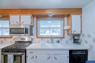 708 W High St, Stayton, OR 97383 - Photo 14