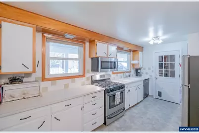 708 W High St, Stayton, OR 97383 - Photo 16