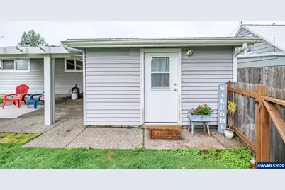708 W High St, Stayton, OR 97383 - Photo 36