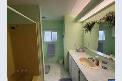 5422 Portland Rd NE #54, Salem, OR 97305 - Photo 10