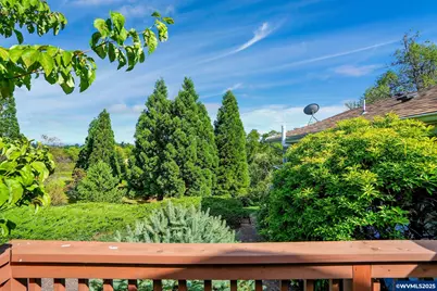 2858 Oakcrest Dr NW, Salem, OR 97304 - Photo 20