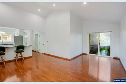 2858 Oakcrest Dr NW, Salem, OR 97304 - Photo 16