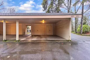 2451 Crestview Dr S, Salem, OR 97302 - Photo 4