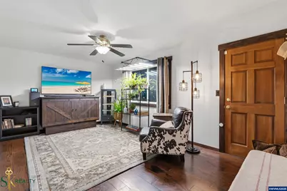 2555 NW Squire Pl, Albany, OR 97321 - Photo 24