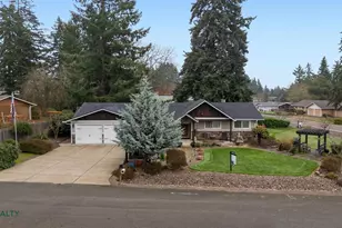 2555 NW Squire Pl, Albany, OR 97321 - Photo 8