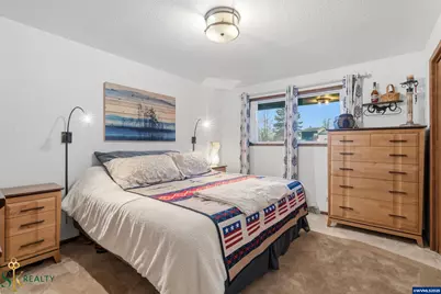 2555 NW Squire Pl, Albany, OR 97321 - Photo 26