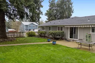 2555 NW Squire Pl, Albany, OR 97321 - Photo 36