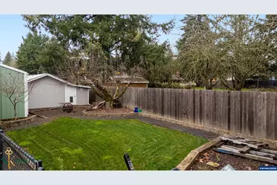 2555 NW Squire Pl, Albany, OR 97321 - Photo 36