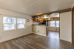 1010 Geary #1 St SE, Albany, OR 97322 - Photo 8