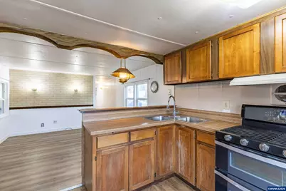 1010 Geary #1 St SE, Albany, OR 97322 - Photo 14