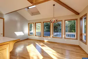 1060 NE 7th Dr, Newport, OR 97365 - Photo 18