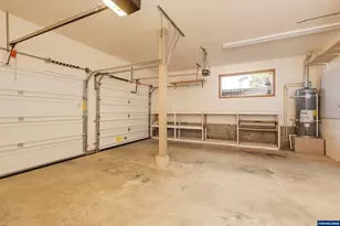 1060 NE 7th Dr, Newport, OR 97365 - Photo 38