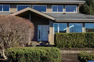 1060 NE 7th Dr, Newport, OR 97365 - Photo 10