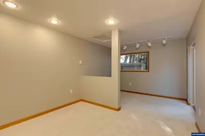1060 NE 7th Dr, Newport, OR 97365 - Photo 22