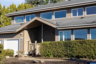 1060 NE 7th Dr, Newport, OR 97365 - Photo 6