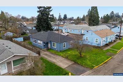 1453 (&amp;1451) Hiatt St, Lebanon, OR 97355 - Photo 2