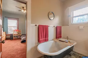 363 S Second St, Lebanon, OR 97355 - Photo 16