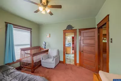 363 S 2nd St, Lebanon, OR 97355 - Photo 14