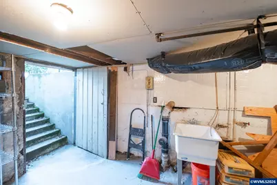 363 S 2nd St, Lebanon, OR 97355 - Photo 46