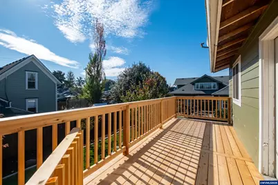 363 S 2nd St, Lebanon, OR 97355 - Photo 24