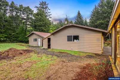 275 SE 143rd St, South Beach, OR 97366 - Photo 26