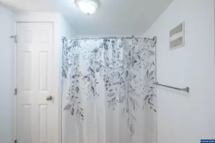 1810 Liberty St NE, Salem, OR 97301 - Photo 26