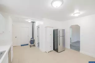 1810 Liberty St NE, Salem, OR 97301 - Photo 12