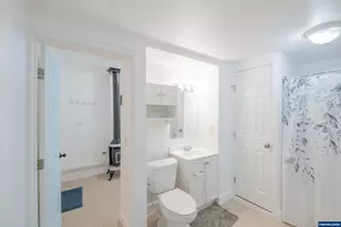 1810 Liberty St NE, Salem, OR 97301 - Photo 24