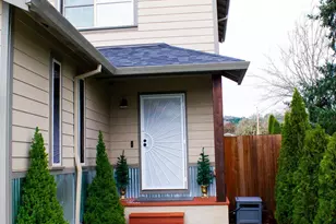 547 SE Sheridan Rd, Sheridan, OR 97378 - Photo 2