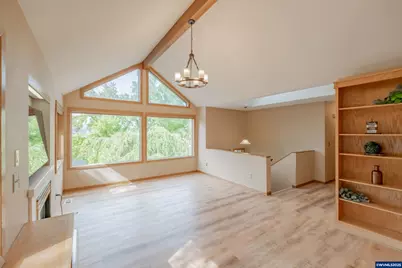 407 S 30th St, Philomath, OR 97370 - Photo 6