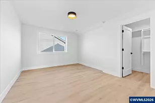 407 S 1st St, Silverton, OR 97381 - Photo 14