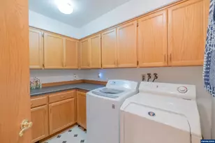 1255 NE Laurelridge St, Keizer, OR 97303 - Photo 46