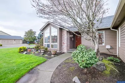 1255 NE Laurelridge St, Keizer, OR 97303 - Photo 2