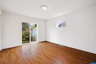 9620 Wells Landing Rd, Independence, OR 97351 - Photo 16