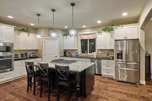 422 Turnberry Ave, Woodburn, OR 97071 - Photo 10